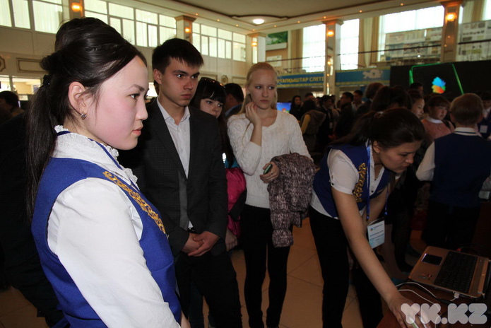 Искусственные смерчи, пылающие чипсы, золотые мозги