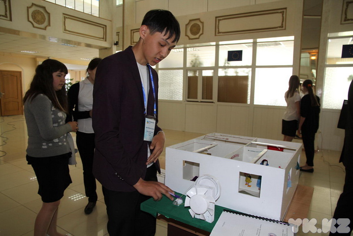 Искусственные смерчи, пылающие чипсы, золотые мозги