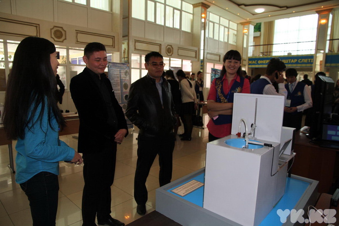 Искусственные смерчи, пылающие чипсы, золотые мозги