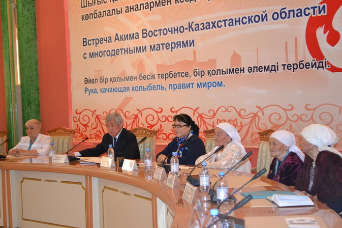 Помощь мамам