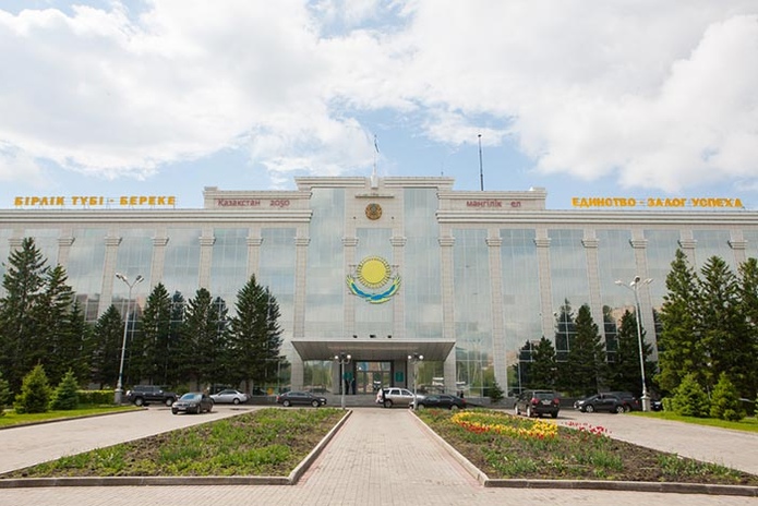 Птица о двух крыльях