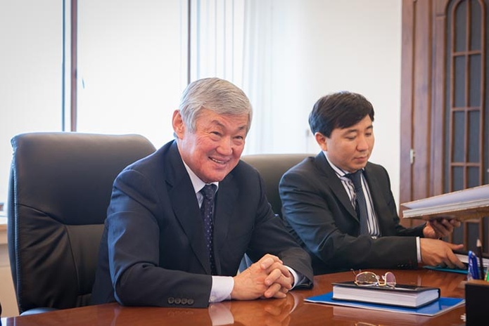 Птица о двух крыльях