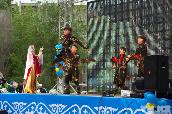 Танцуют все (+фото)