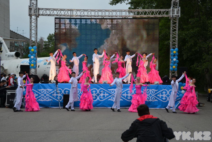 Танцуют все (+фото)