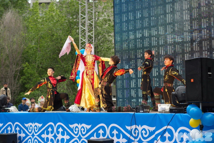 Танцуют все (+фото)