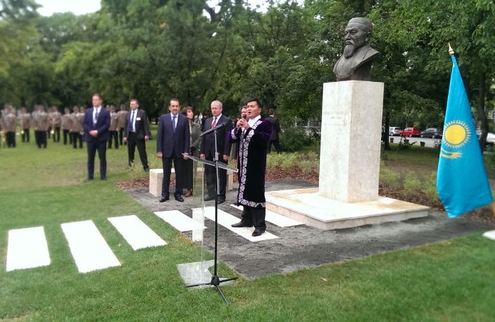 Памятник – в Венгрии