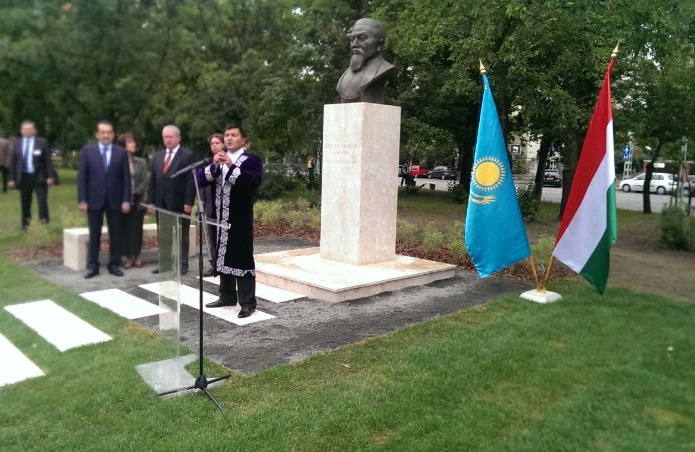 Памятник – в Венгрии