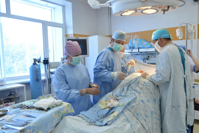 Прооперировали