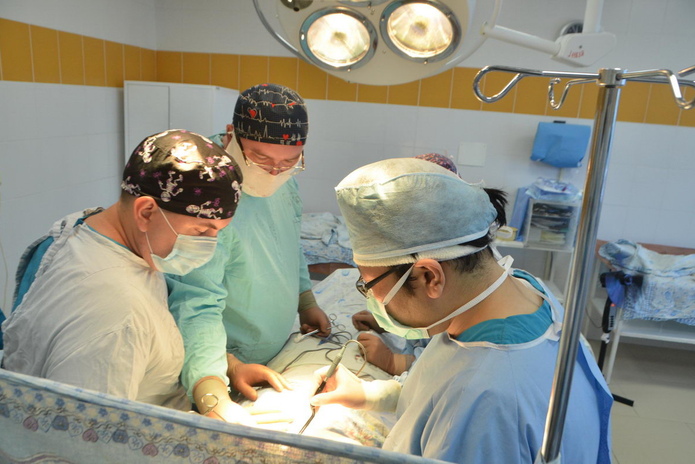 Прооперировали