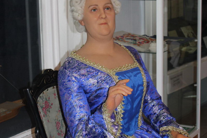 Восковой парад