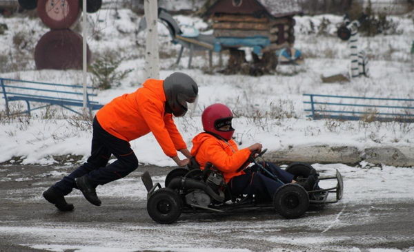 Праздник даже под землёй