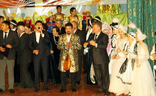 Праздник даже под землёй