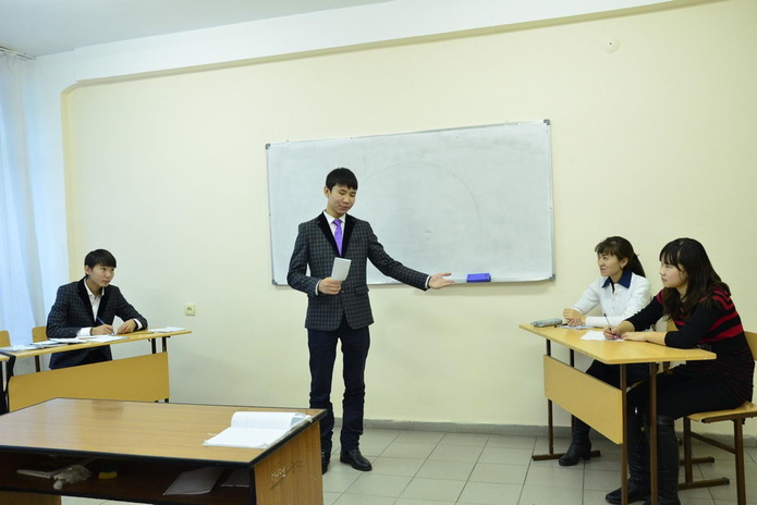 Дебаты в честь Президента