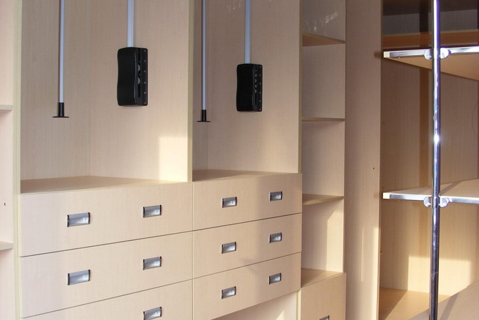 3 тонны айфонов