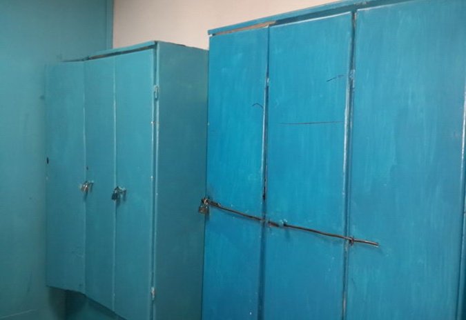 С тату, но без документов