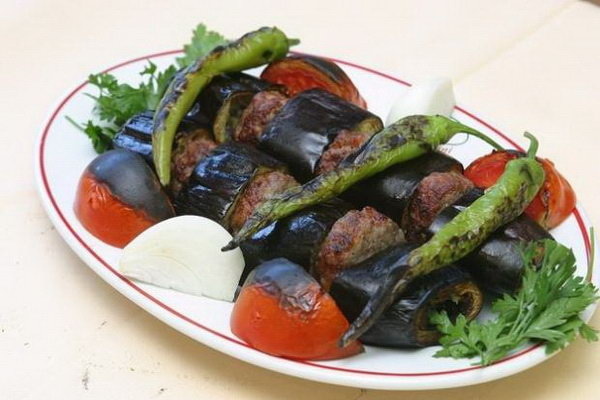 Старикам нечем заняться