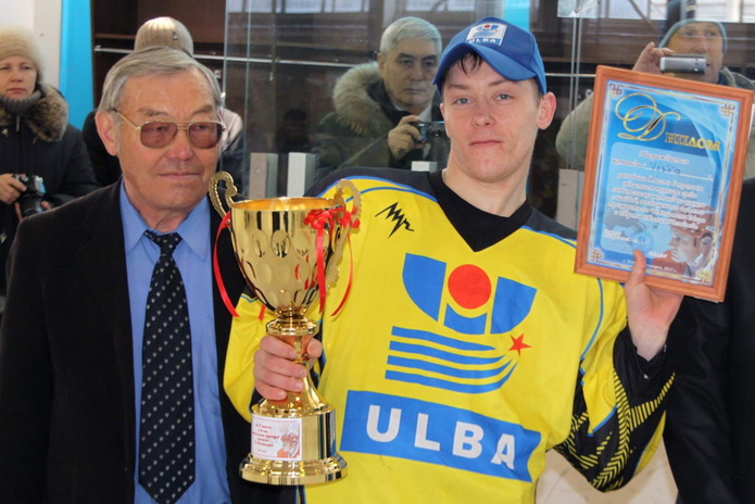 Трус не играет 8 марта