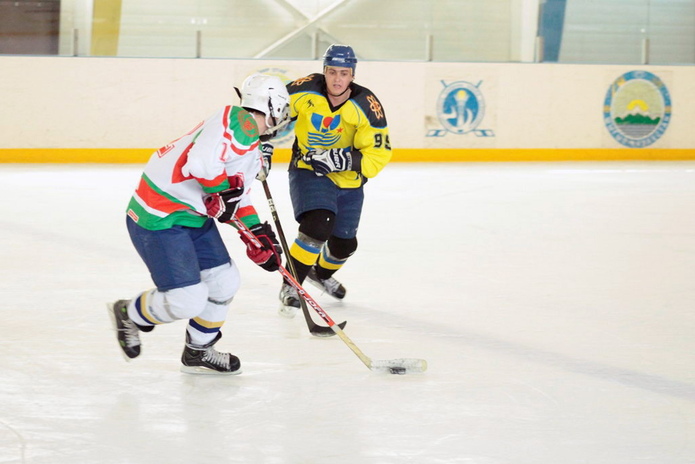 Трус не играет 8 марта