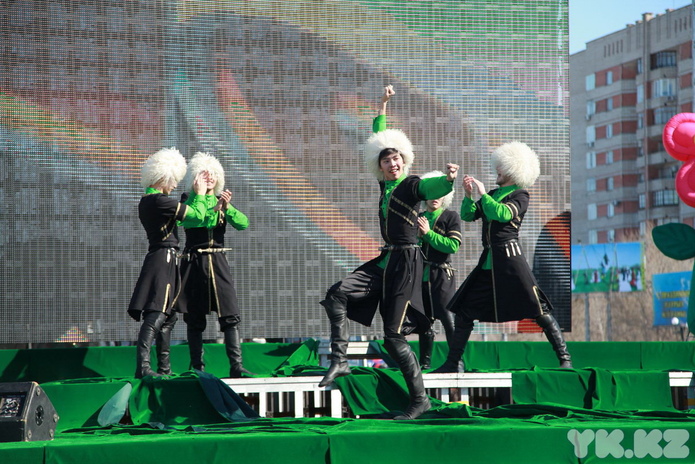 Город гуляет (+фото)