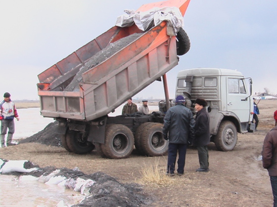 Дорогу подтопило