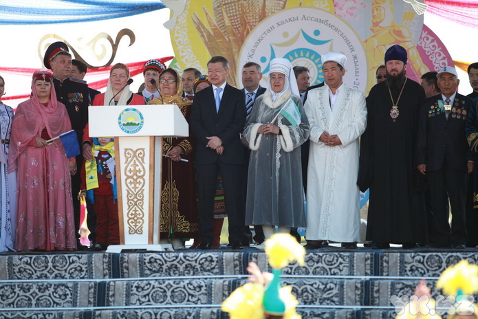 Мир, май, единство (+фото)