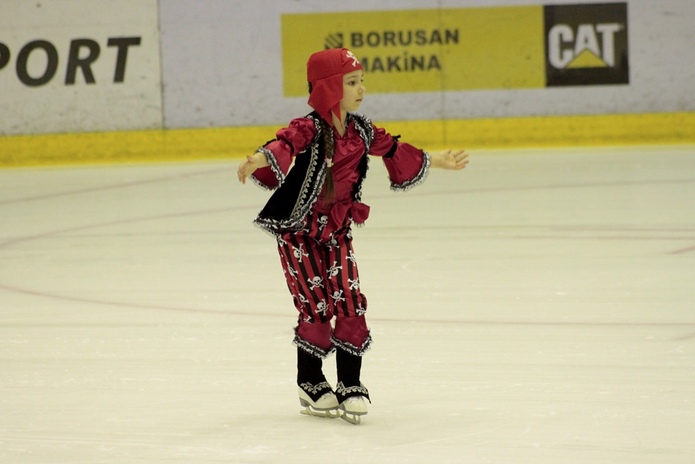 Фигуристки топят лёд