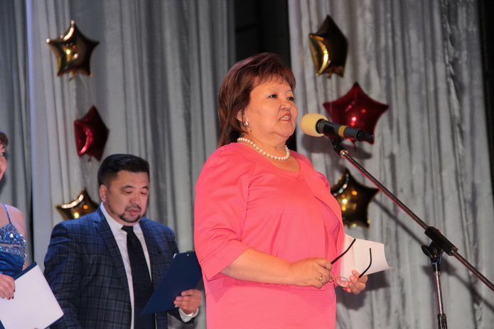 Когда поют солдатам