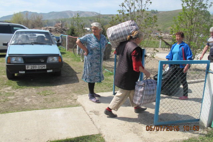 Добрые люди