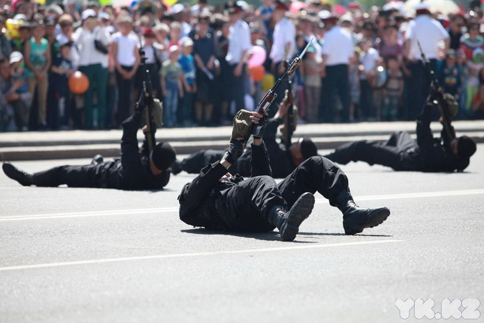 Справились без парада (+фото)