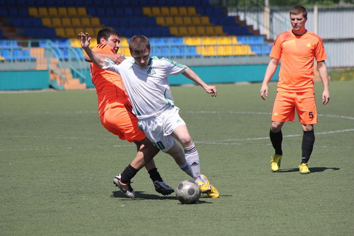 Футбол в День Победы