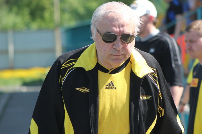 Футбол в День Победы