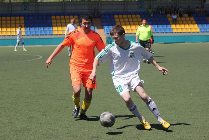 Футбол в День Победы