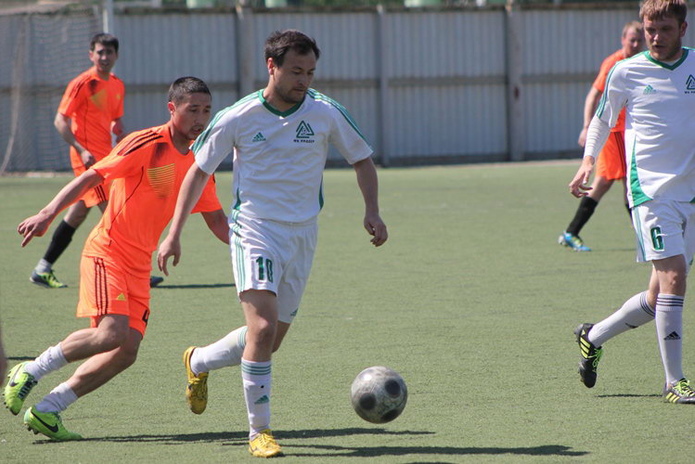 Футбол в День Победы