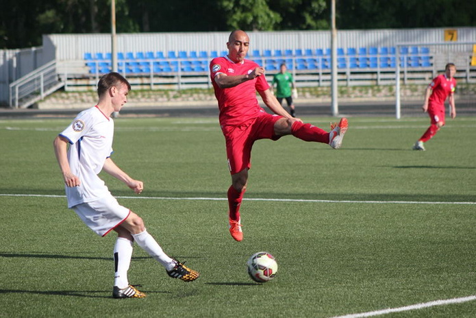 Идут синхронно