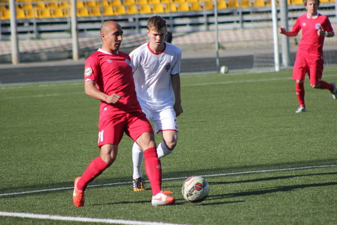 Идут синхронно