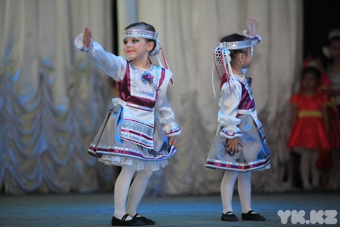 Весенний подарок - PR