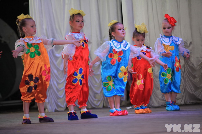 Весенний подарок - PR