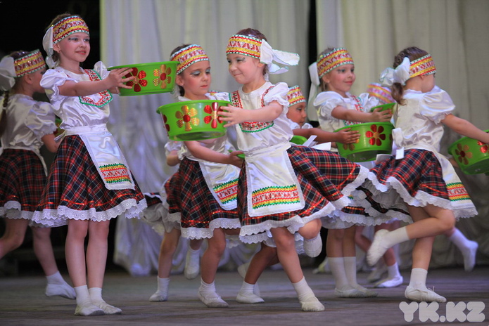 Весенний подарок - PR