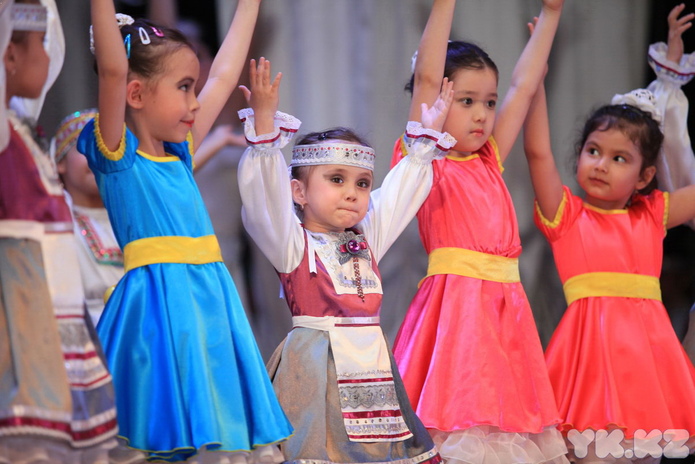 Весенний подарок - PR