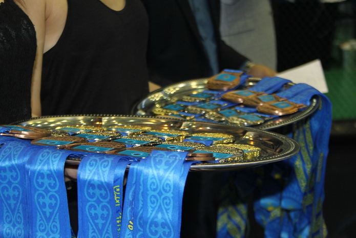 Шесть из девяти