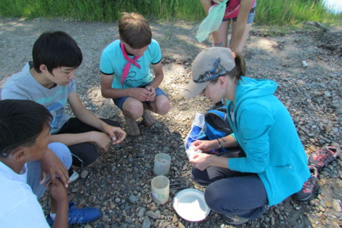 Учились жить с природой