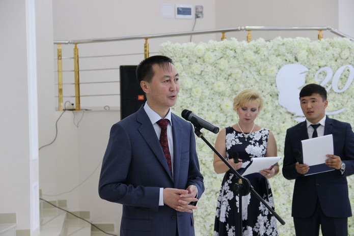 Поздравили журналистов