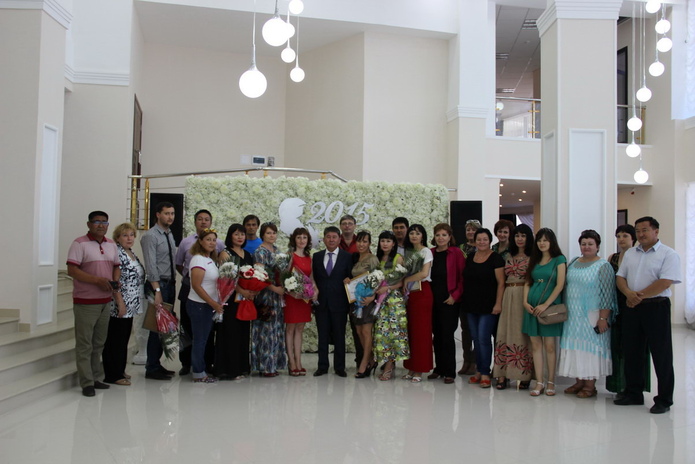 Поздравили журналистов