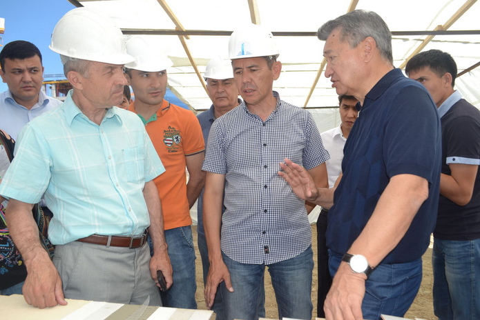 Стройка идёт