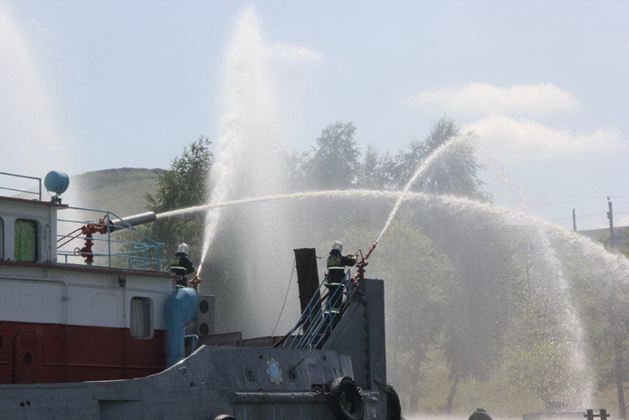 Могут работать на воде