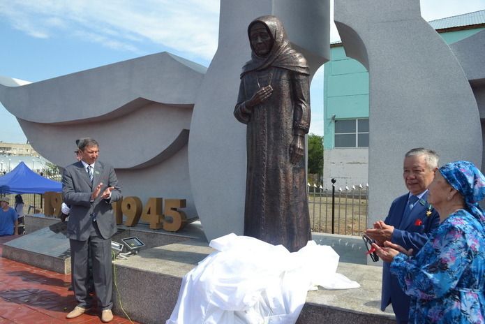 Будет напоминать о подвиге