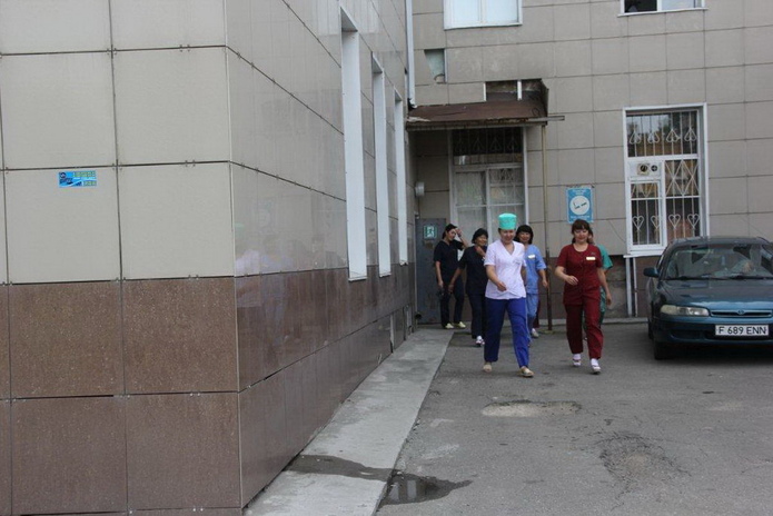 Отработали в больнице