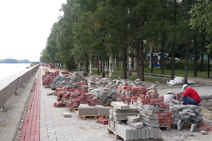 Набережная в новом цвете