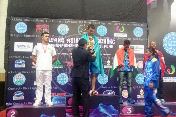 Чемпион Азии