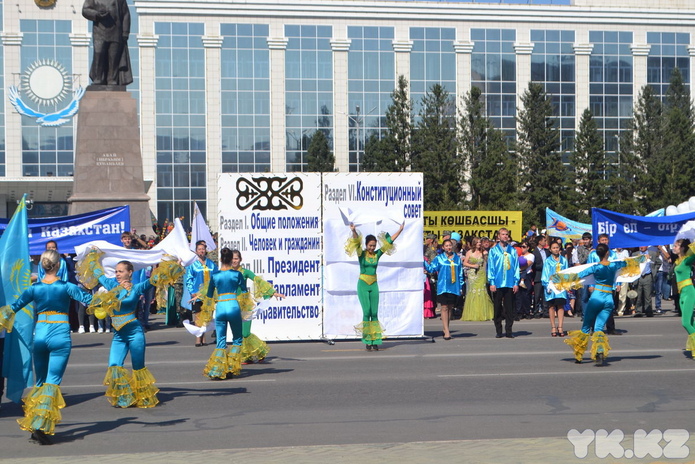 Все празднуют (+фото)